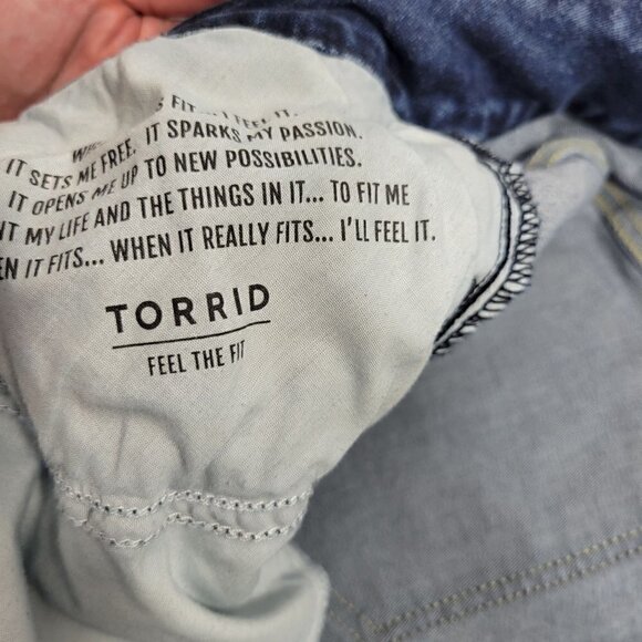 Torrid Women's Super Soft Dark Wash High Rise Jegging Size 18s (Short) - Picture 7 of 13